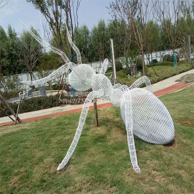 小区铁艺网格蚂蚁雕塑定制厂家